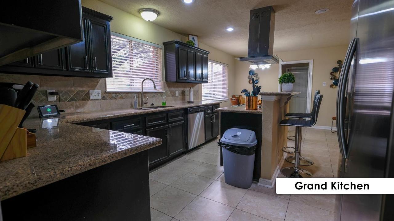 Villa Pool House, 20 Minutes From Dt 4Bdr For 10 Guests - Winkleman Houston Exterior foto